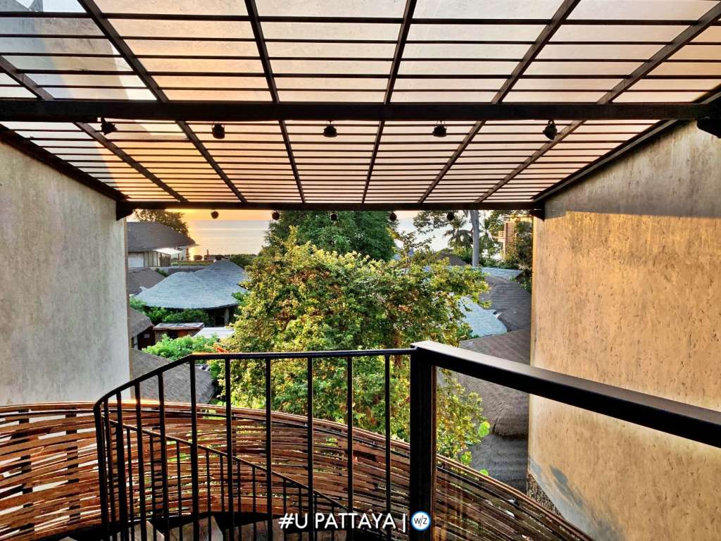 U PATTAYA - OUTSIDE2